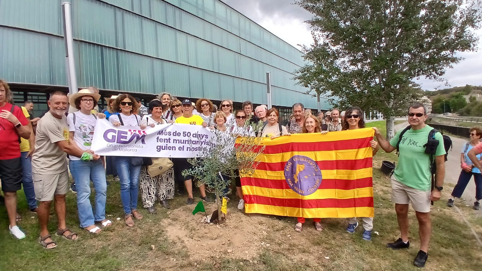 Foto grupal del comiat del 47è Aplec a Tortosa
